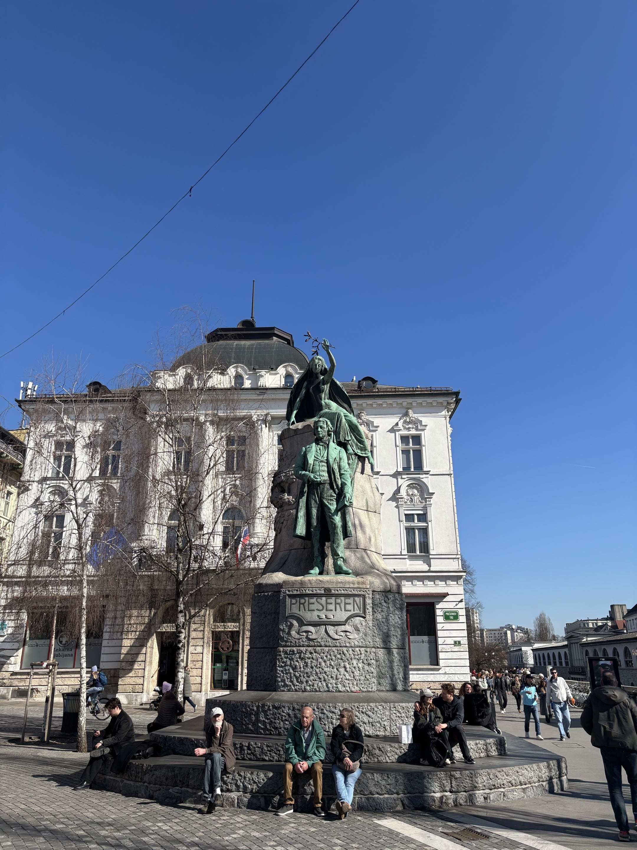 En staty i Ljubljanas stadskärna